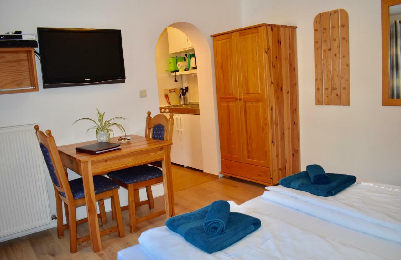 Haus Thomas Apartment Верфенвенг Екстериор снимка